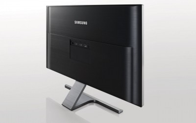 ud590-4k-monitor-anschluesse