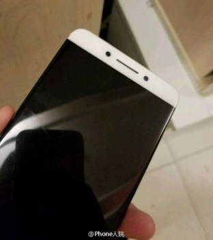 Alleged-shots-of-the-LeEco-Le-2S